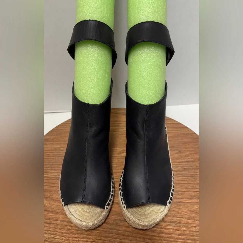 Vince Seymour Covered Black Leather Open Toe Espadrille Jute Wedge Sandal 9M